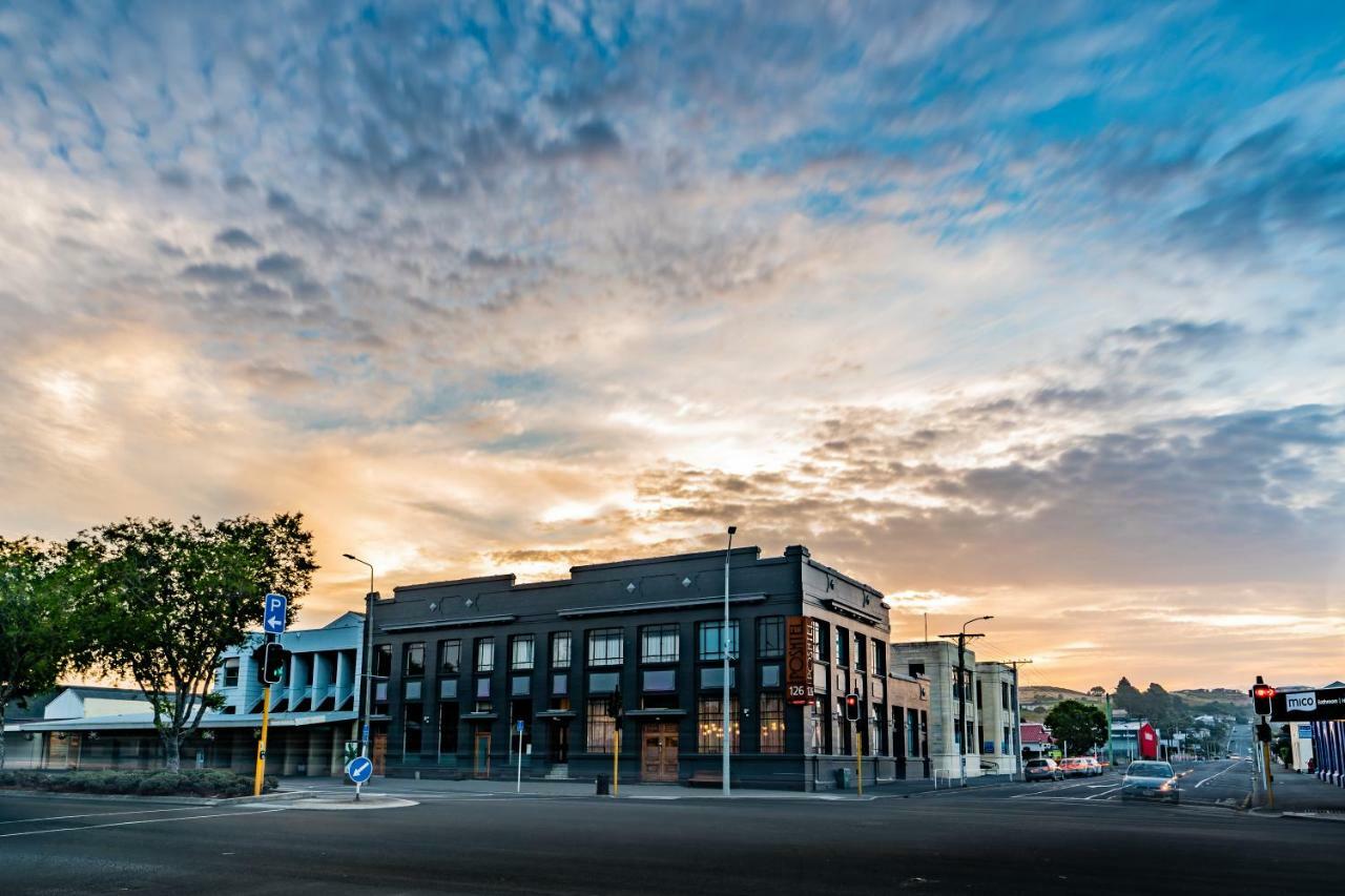 Poshtel Hotel Oamaru Exterior photo